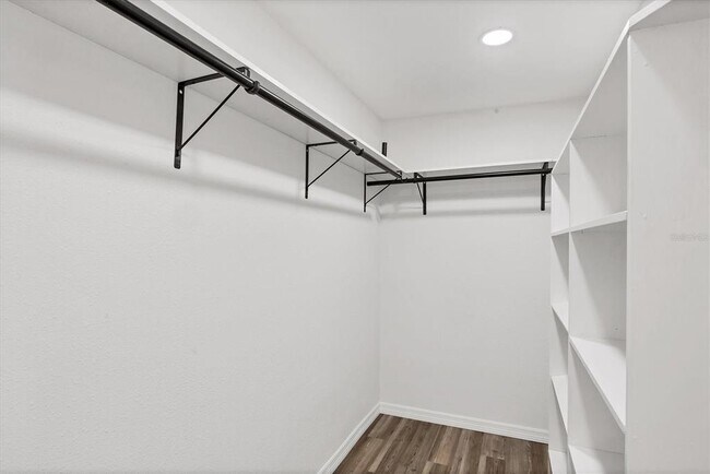 Building Photo - 2460 Whippoorwill Cir