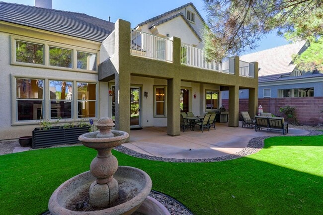 Building Photo - 4 Bedroom, Queens Ridge Guard Gated Commun...