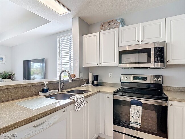 Building Photo - 13140 Broadhurst Loop