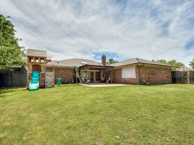 Building Photo - 801 Rock Hollow Rd