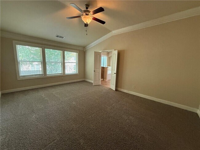 Building Photo - 1045 Township Cir