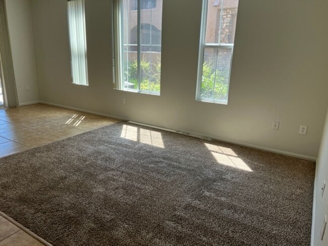 Building Photo - ***BEAUTIFUL SAVANNAH TERRACE CONDO***