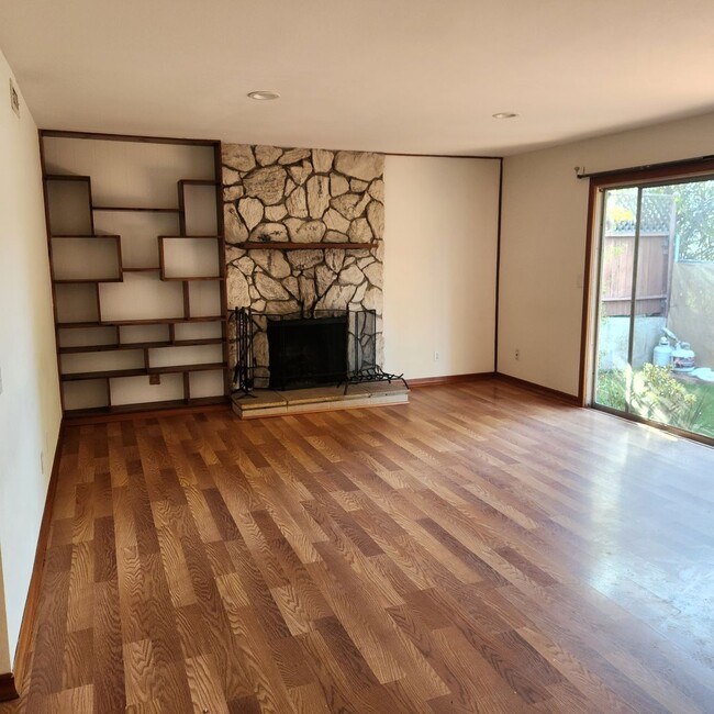 Building Photo - Allied Garden, Single Family Home, 3bedroom 2bath + garage