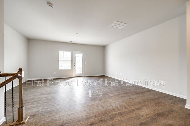 Building Photo - 143 Morning Gap Pkwy