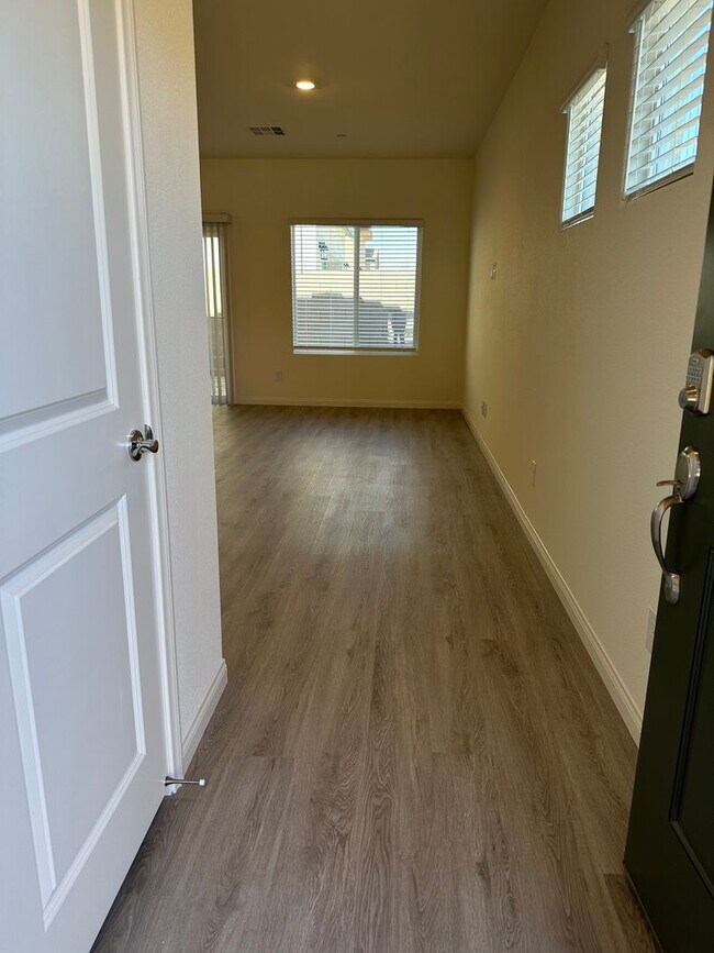 Building Photo - NEW HOME CONSTRUCTION AT SPECTRUM BAY.