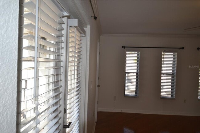 Building Photo - 718 Lyndhurst St