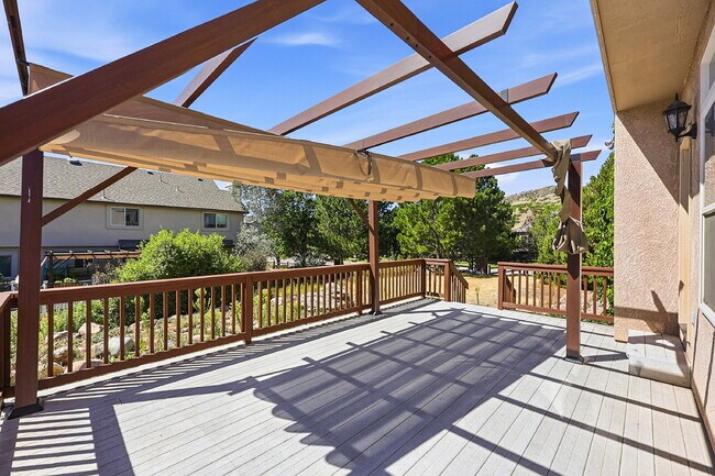 Building Photo - $3,040.95, 6 bed, 4 bath located in Colorado Springs