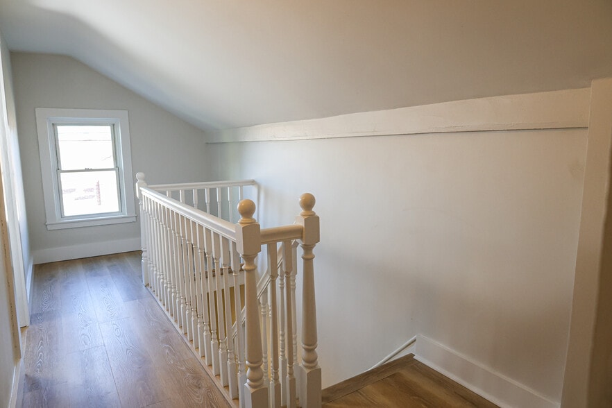 Building Photo - 69 Mechanic St