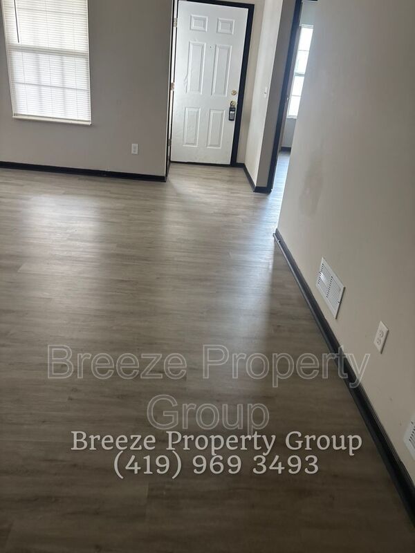 Building Photo - 2983 Megan Cir