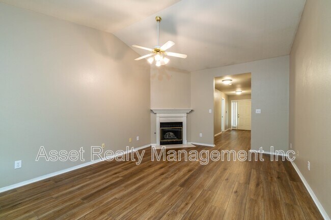 Building Photo - 8613 Little Field Way