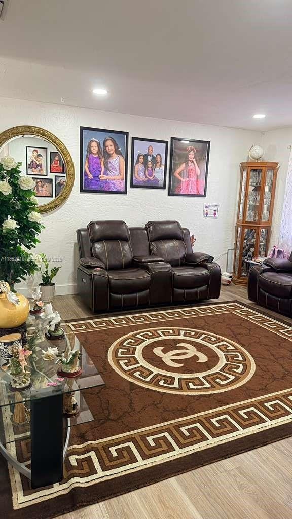 Building Photo - 673 W 30th St