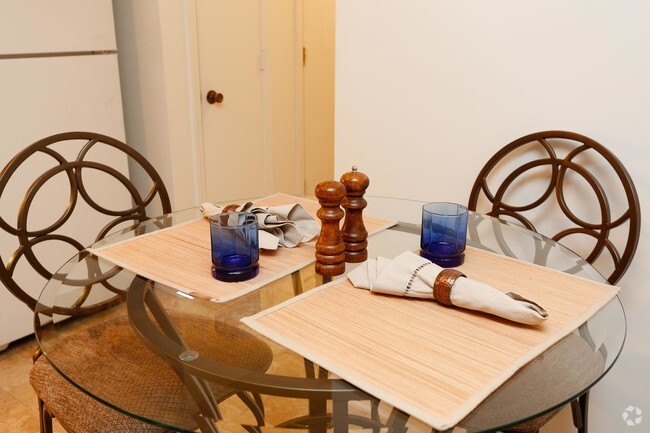 dining area - NOVA Lake Norman