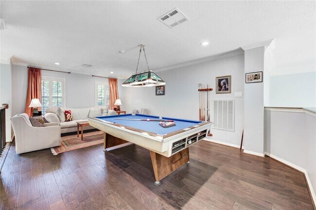 Building Photo - 855 Plainwood Dr