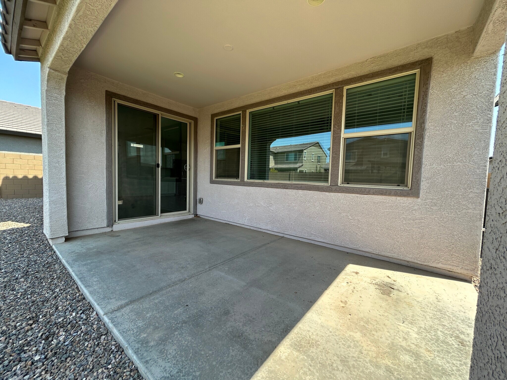 Building Photo - 2348 E Kelly Dr