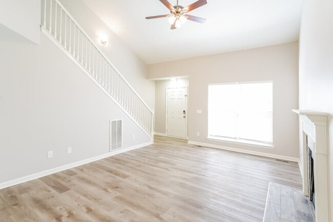 Building Photo - 104 Sumner Meadows Ct