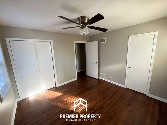 Building Photo - 5435 Whitworth Rd