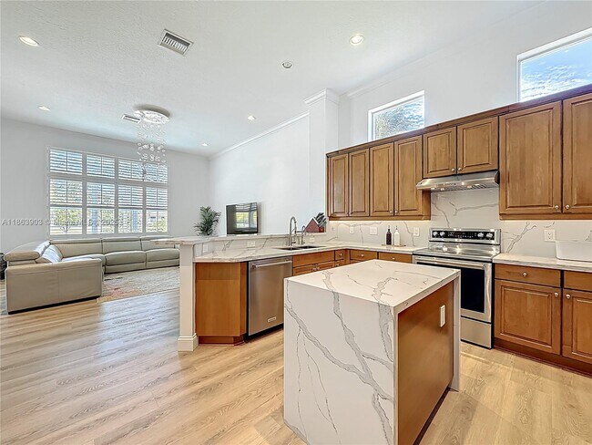 Building Photo - 4268 SW 141st Ave