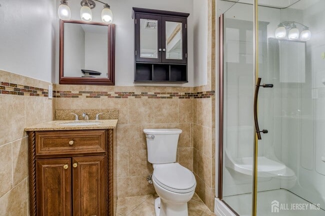 Building Photo - 3 Green Acres Ave