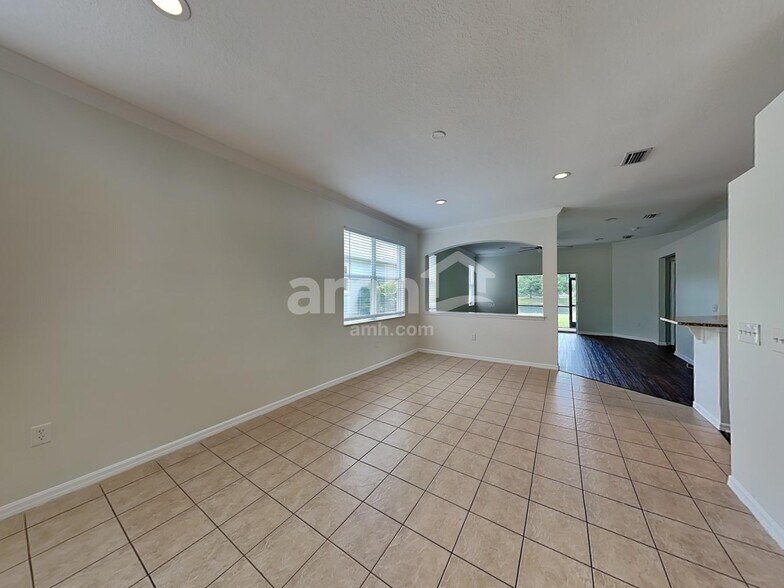 Building Photo - 6424 Orchard Oriole Ln