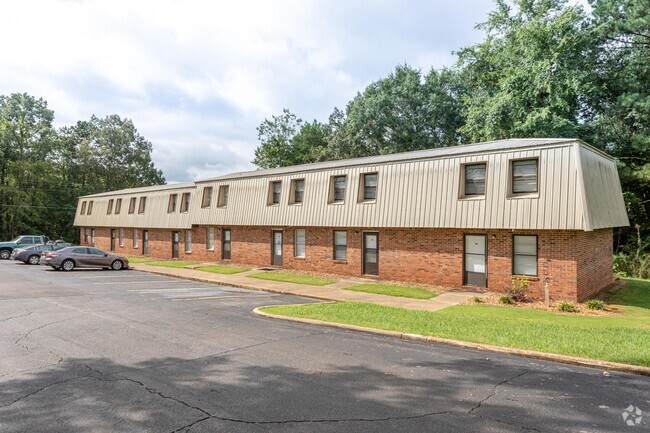 Building Photo - Bridgeport Apartments