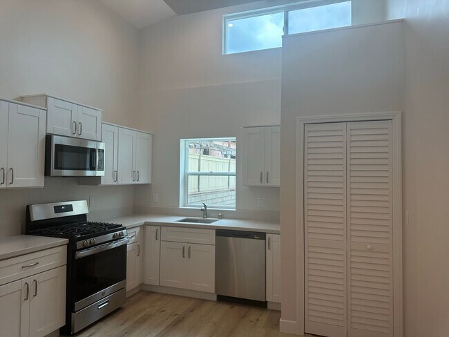 Building Photo - 3613-3617 Alexia Place