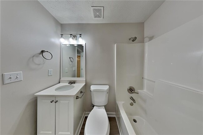 Building Photo - 4642 Devencrest Ln