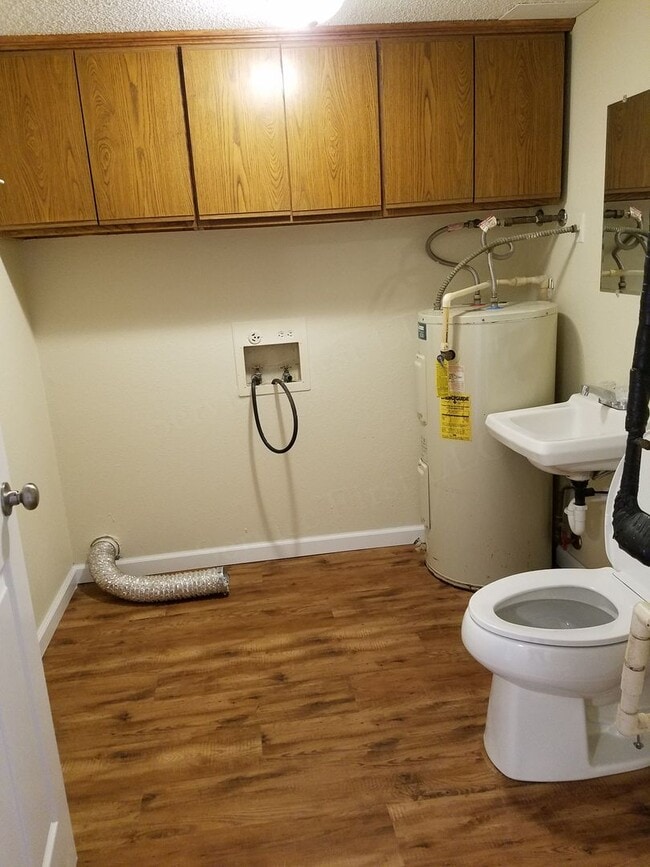 Building Photo - Dexter Grant Townhouses