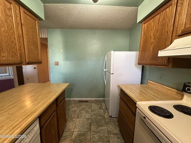 Building Photo - 1500 Ellendale Ct