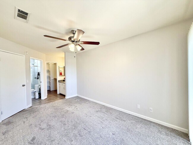 Building Photo - AVAILABLE NOW!! GORGEOUS 3 Bedroom 3 Bathroom Condo Rancho Mirage!!!