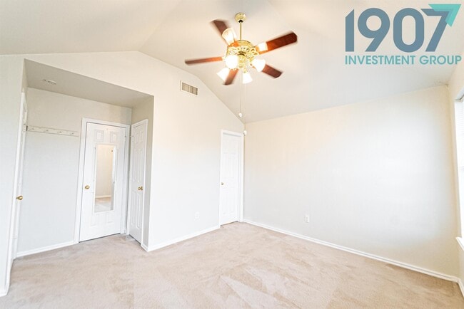 Building Photo - 805 Sequoyah Trail