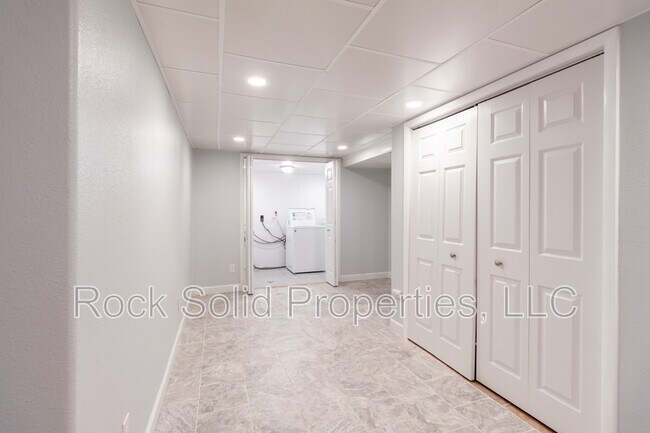 Building Photo - 1103 Platte Ave