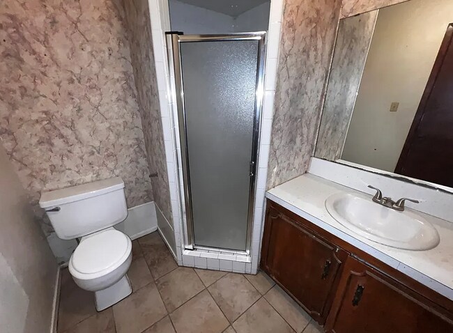 Building Photo - 165 Greenforest Trail