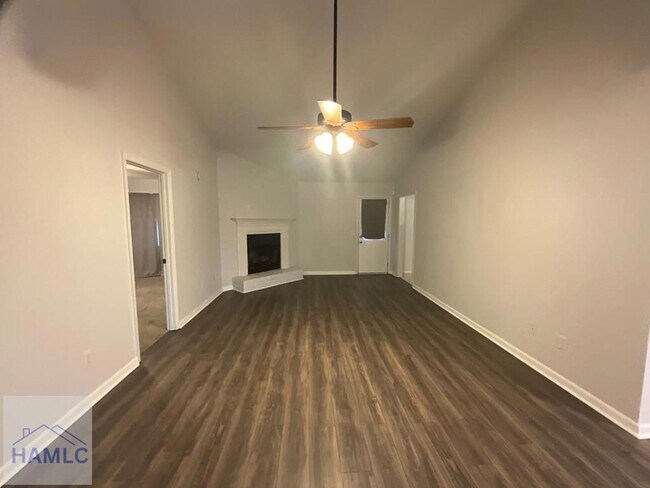 Building Photo - 1434 Paul Caswell Blvd