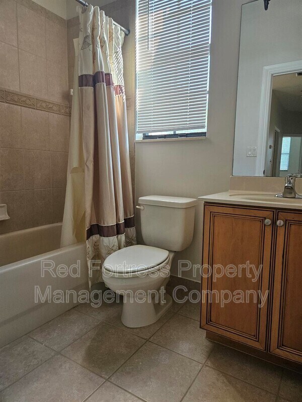 Building Photo - 15740 Portofino Springs Blvd