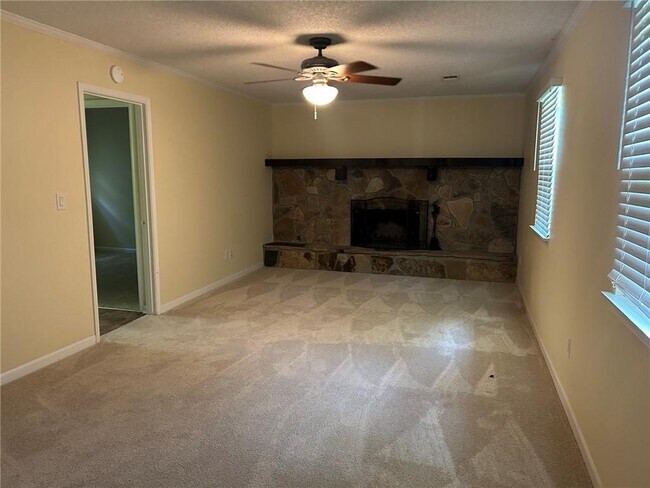Building Photo - 9775 Loblolly Ln