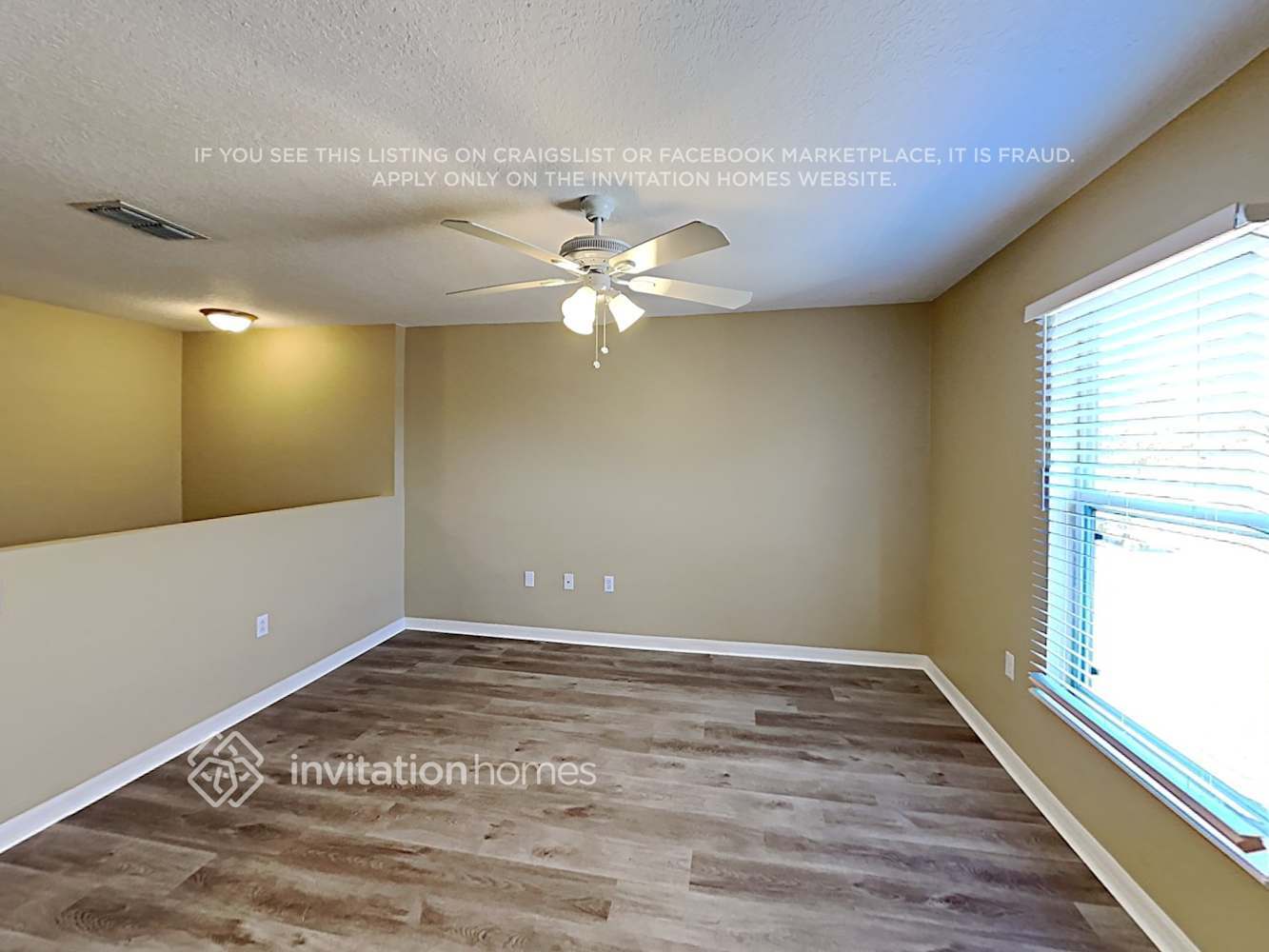 Building Photo - 13501 Mango Bay Dr