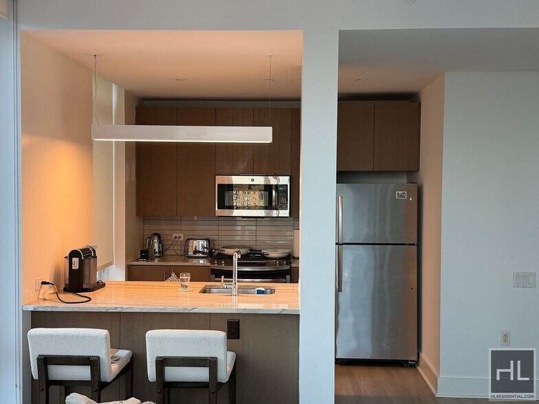 Building Photo - FLEET PLACE