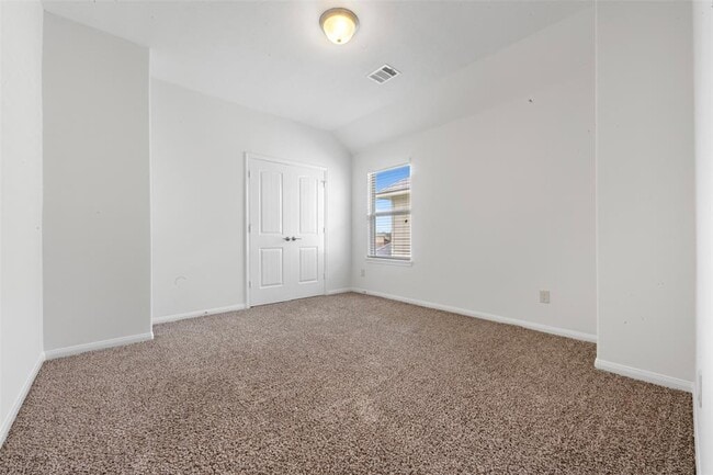 Building Photo - 3646 Aldridge Dr
