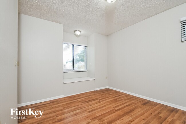 Building Photo - 1031 Dolly Ln