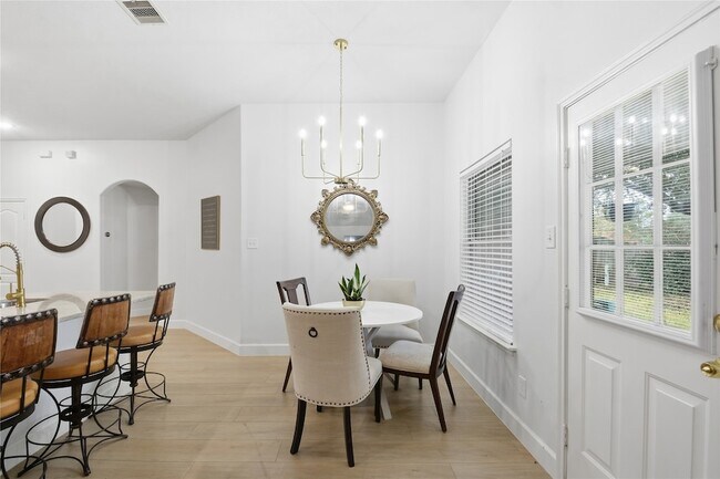 Building Photo - 17706 Windsor Grove Ln