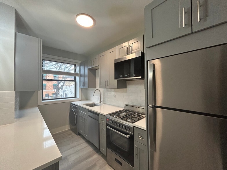 Building Photo - 372 Hazel Ave