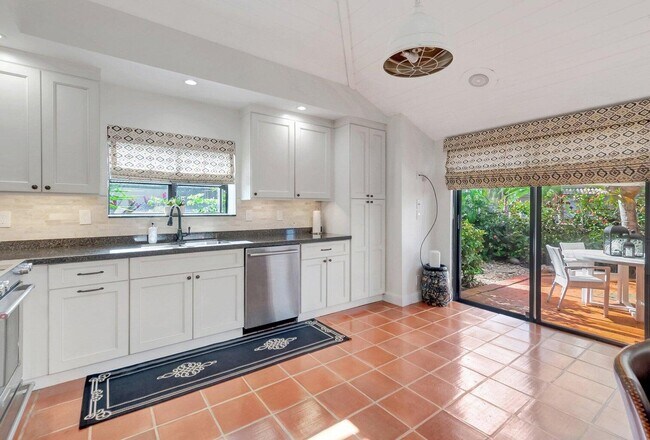 Building Photo - 22728 Caravelle Cir