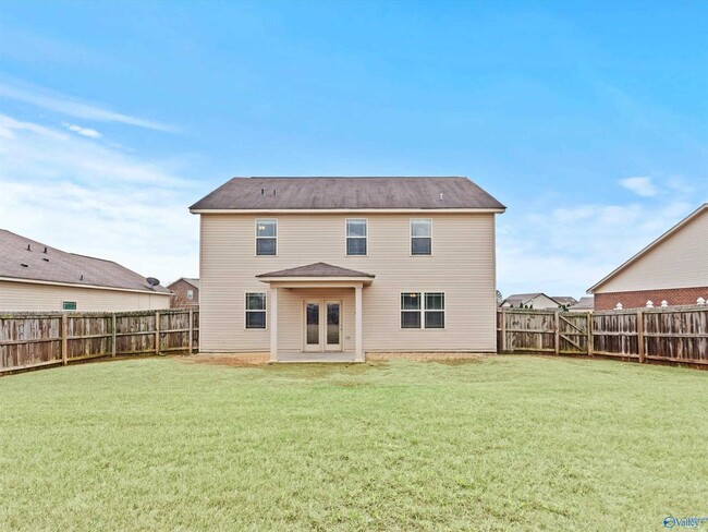 Building Photo - 30057 Glenrose Way