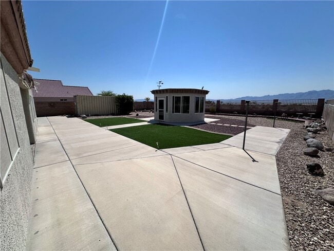Building Photo - 5087 Emerald River Dr