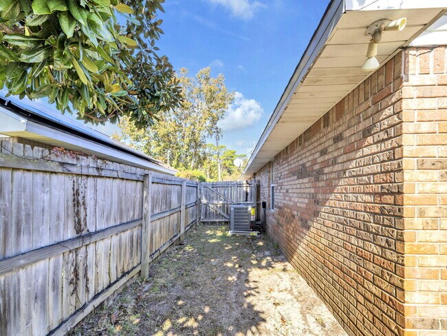 Building Photo - 763 Pearl Sand Dr