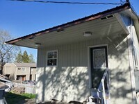 Building Photo - Charming 1-Bedroom Home in the Heart of Downtown Lewiston