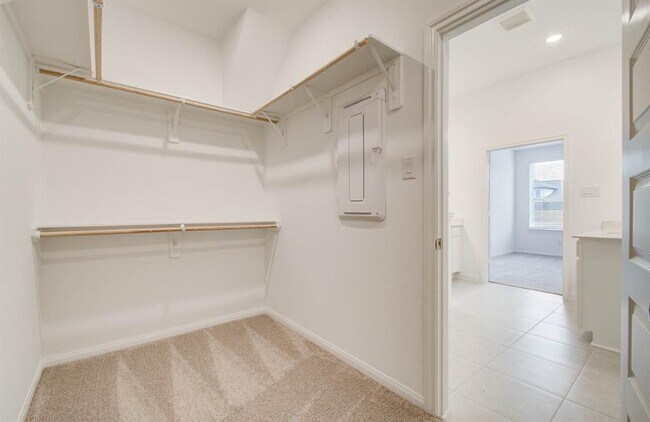 Building Photo - 24838 Harrow Mdw Dr