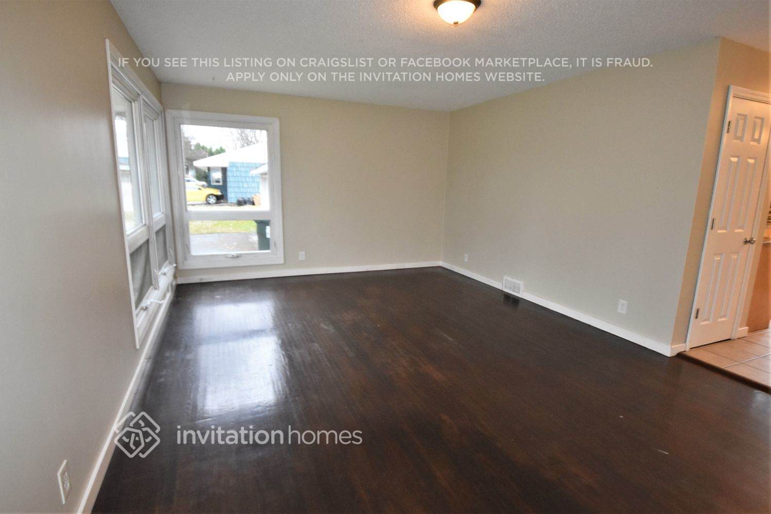 Building Photo - 6633 Idaho Ave N