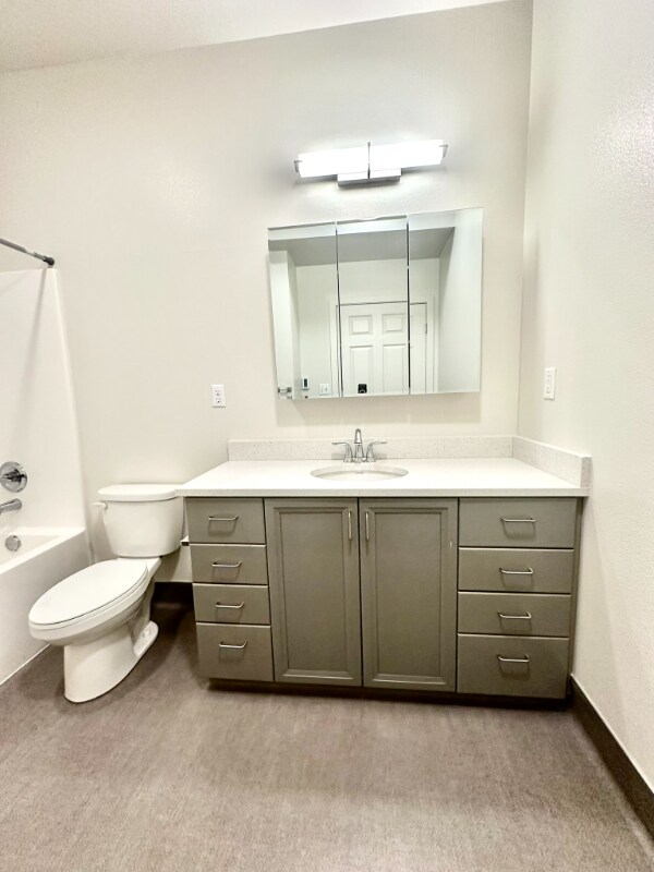 Building Photo - 2330 Yakima Ct