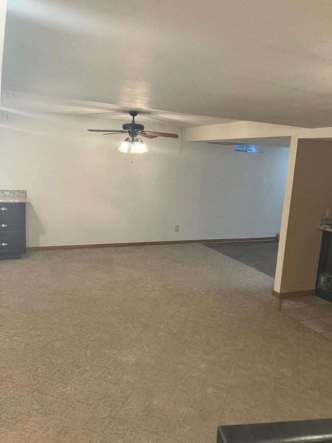 Building Photo - Single Family Home for Rent in Genesee